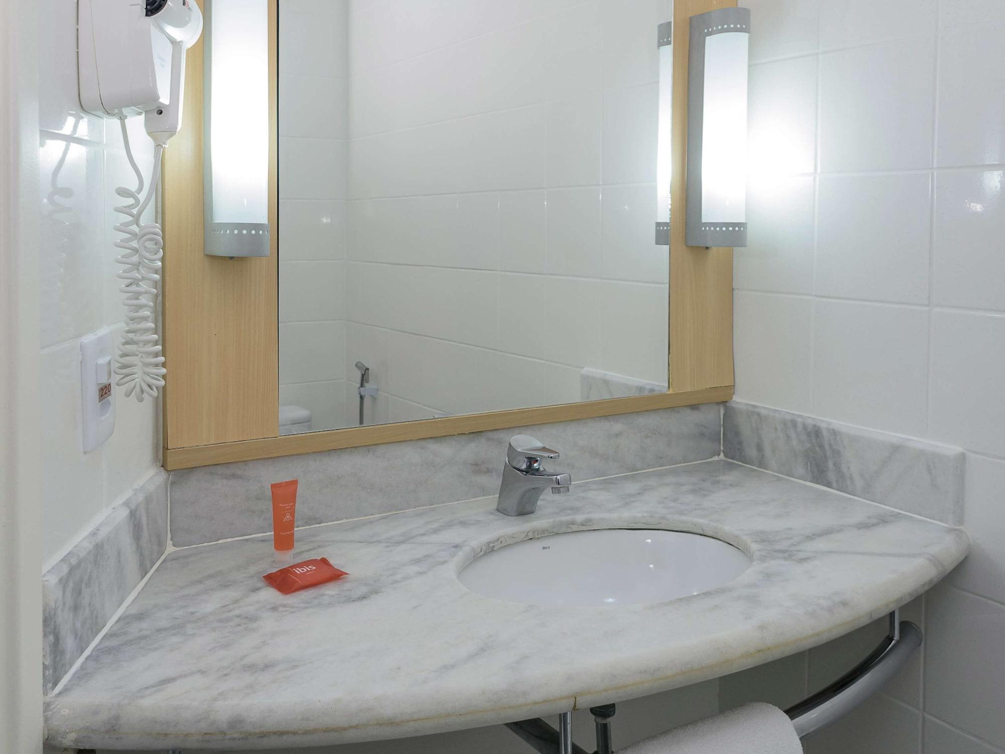 Hotel Ibis Aracaju Esterno foto