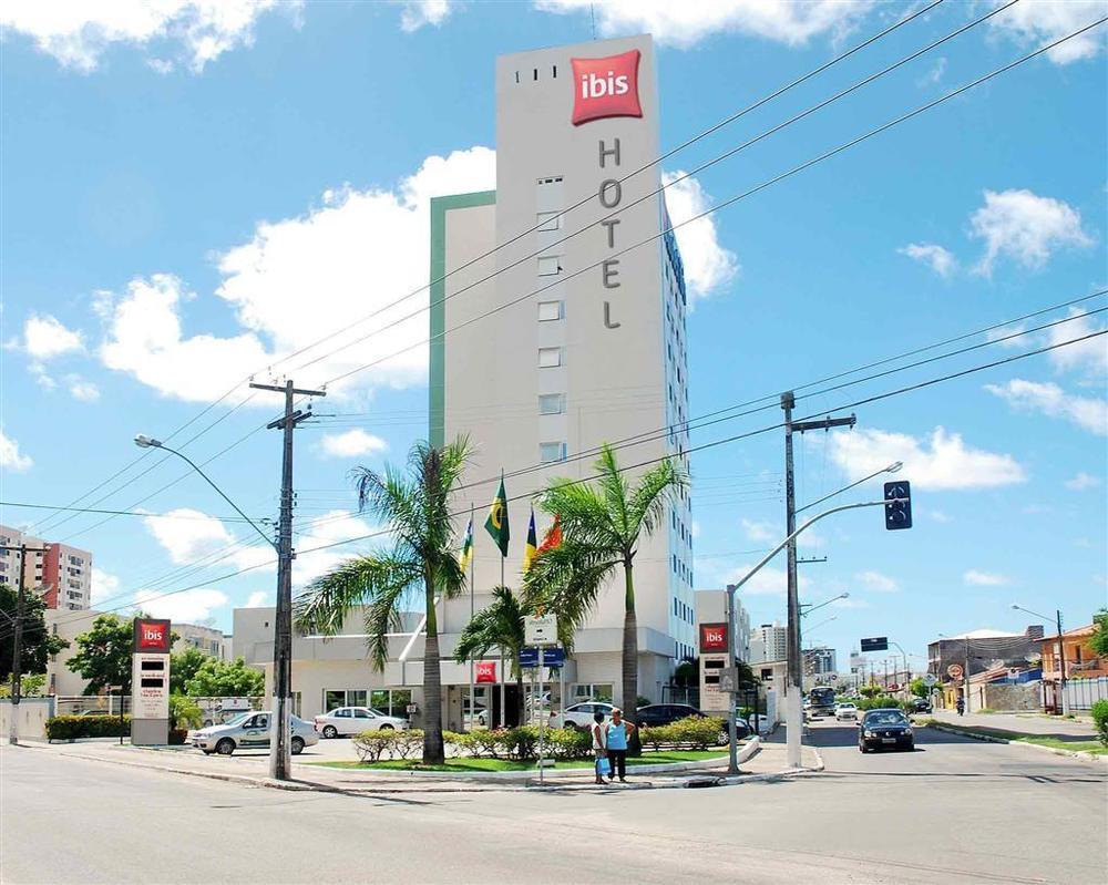 Hotel Ibis Aracaju Esterno foto